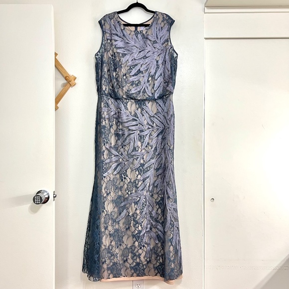 JS Collections Soutache Lace Blouson Gown - Picture 3 of 12